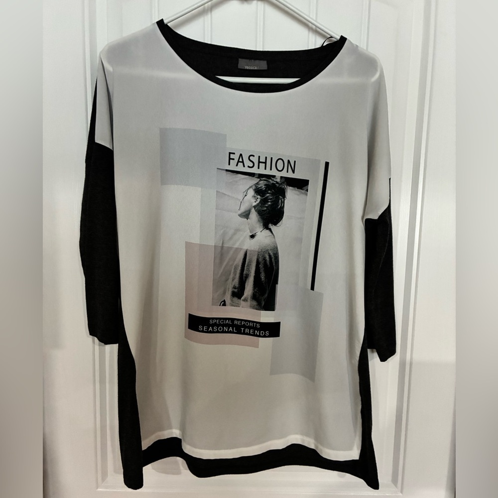 Fashion Graphic Women's Long Sleeve Top - Black and White